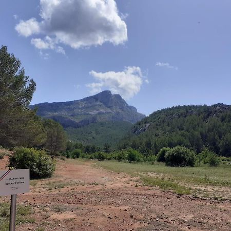Apartmán Chambre D Hote Entre Cigale Et Pagnol Peypin Exteriér fotografie